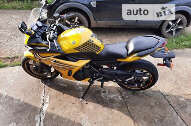 Спортбайк Yamaha FZR 600 2009 в 