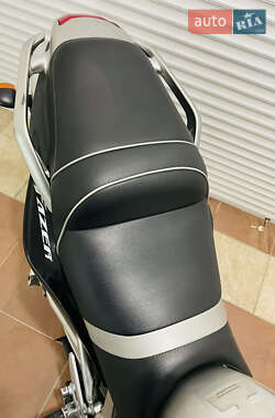 Мотоцикл Спорт-туризм Yamaha FZS 600 Fazer 2005 в 