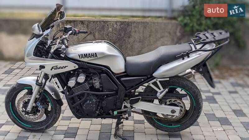 Мотоцикл Без обтікачів (Naked bike) Yamaha FZS 600 Fazer 1999 в Хотині