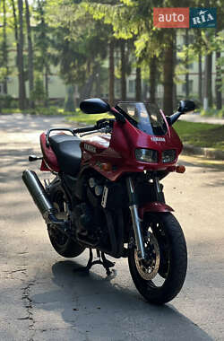 Мотоцикл Классик Yamaha FZS 600 Fazer 1999 в 