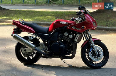 Мотоцикл Классик Yamaha FZS 600 Fazer 1999 в 