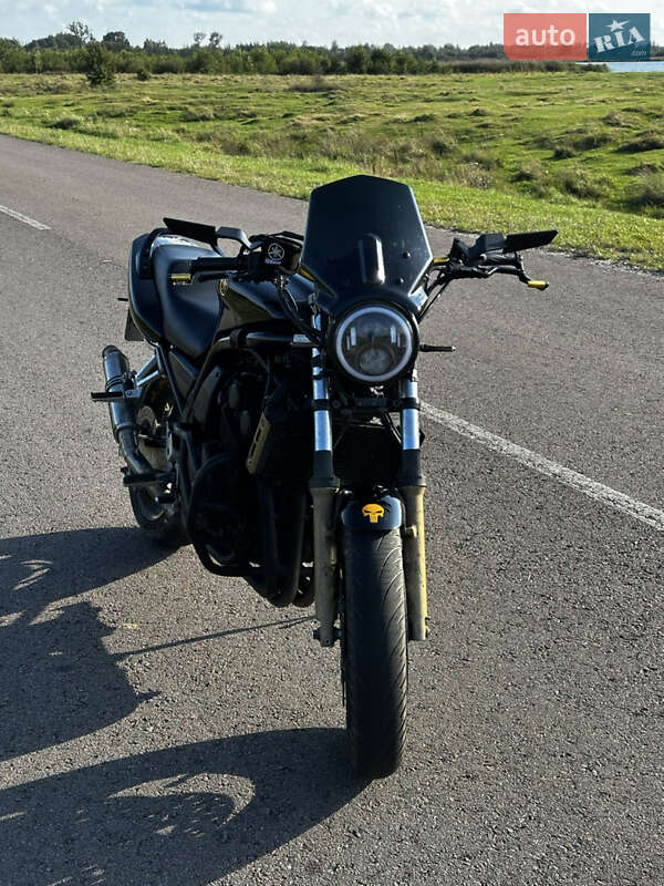 Yamaha FZS 600 Fazer 2000