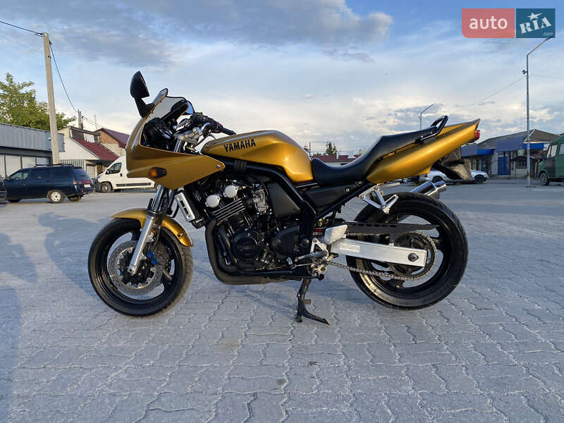 Мотоцикл Спорт-туризм Yamaha FZS 600 Fazer 1998 в Золочеві