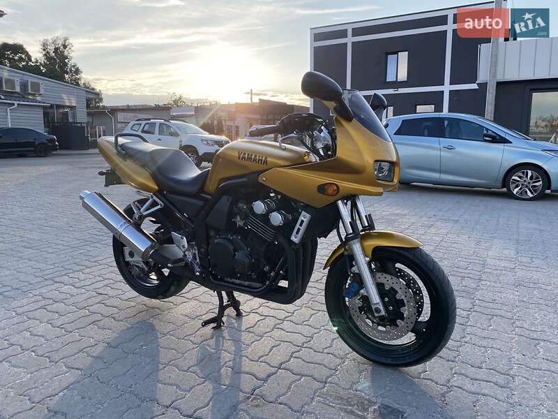 Мотоцикл Спорт-туризм Yamaha FZS 600 Fazer 1998 в Золочеві
