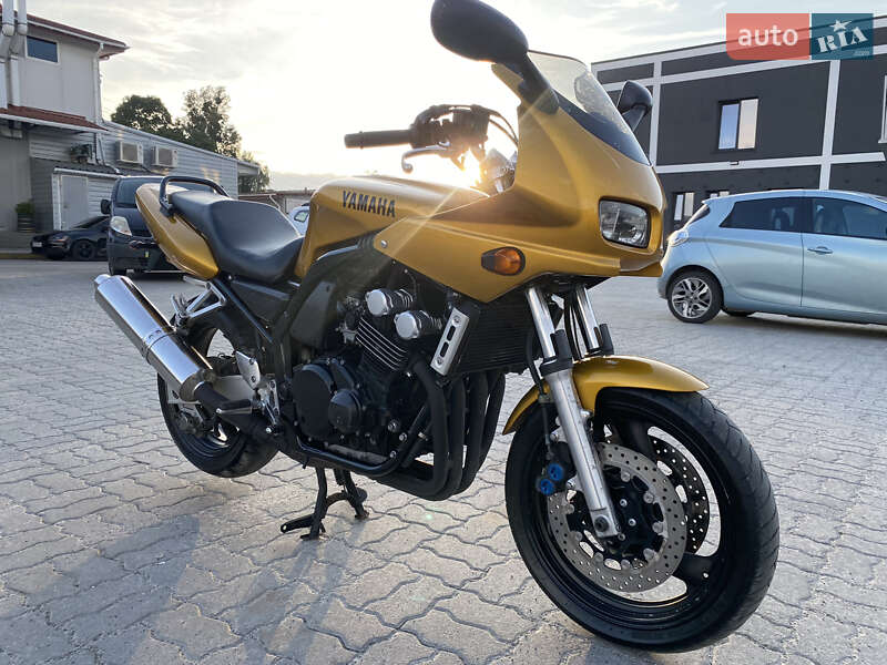 Мотоцикл Спорт-туризм Yamaha FZS 600 Fazer 1998 в Золочеві