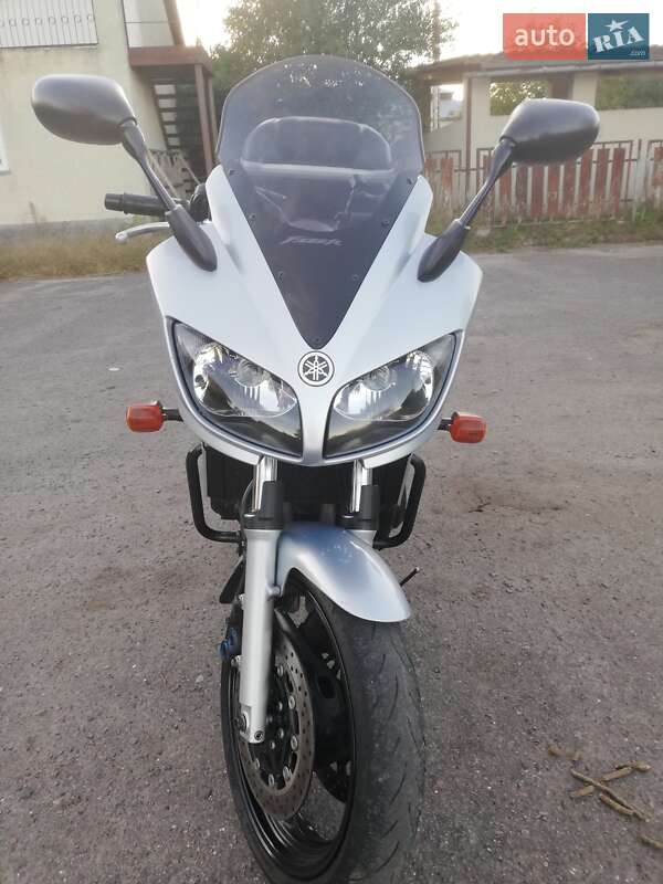 Мотоцикл Спорт-туризм Yamaha FZS 600 Fazer 2001 в Буске