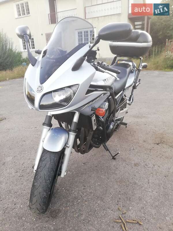 Мотоцикл Спорт-туризм Yamaha FZS 600 Fazer 2001 в Буске