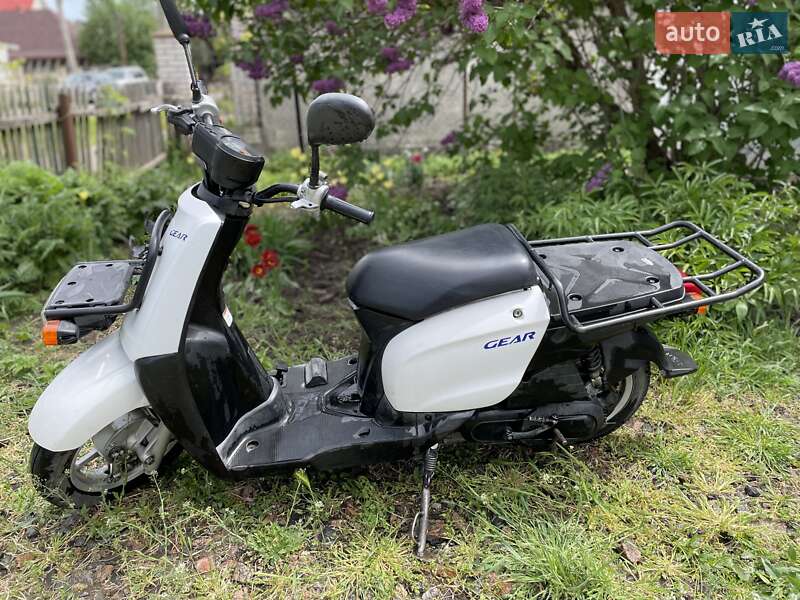 Скутер Yamaha Gear 2008 в Раздельной