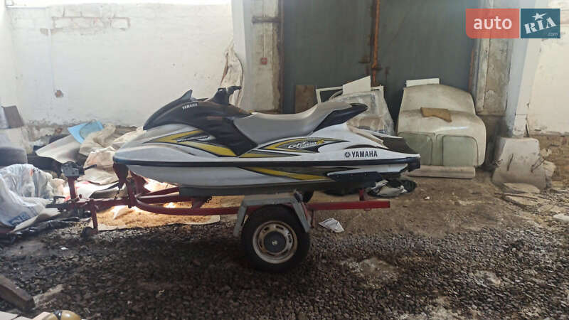 Гидроцикл туристический Yamaha GP 1300 R 2005 в 