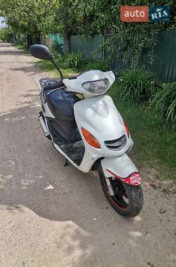 Скутер Yamaha Grand Axis 2001 в Бердичеві