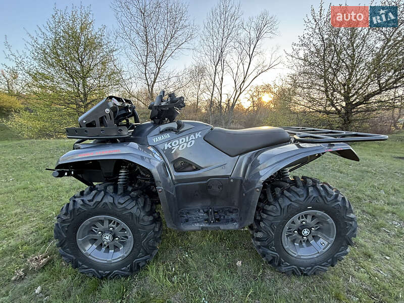 Квадроцикл  утилитарный Yamaha Grizzly 700 2016 в Кобеляках
