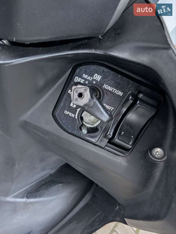 Мотороллер Yamaha Jog 2017 в Ровно фото 5 Мотороллер Yamaha Jog 2017 в Ровно