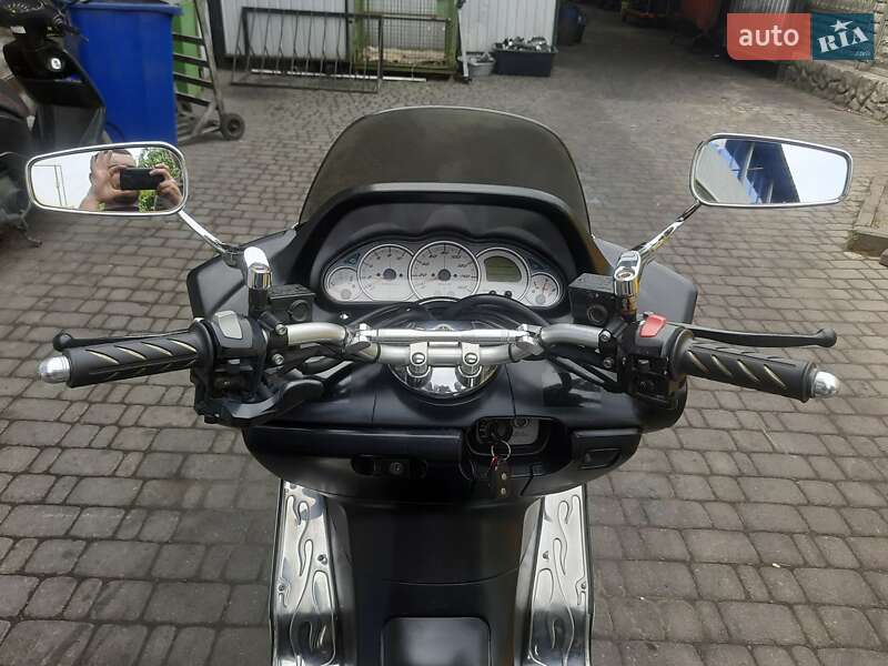 Макси-скутер Yamaha Majesty 250 2004 в Сторожинце