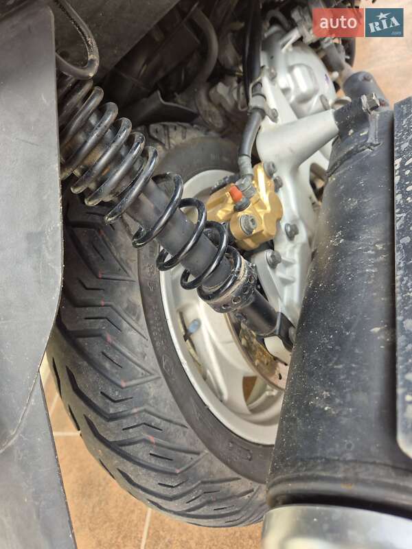 Максі-скутер Yamaha Majesty 250 2002 в Мурованих Курилівцях