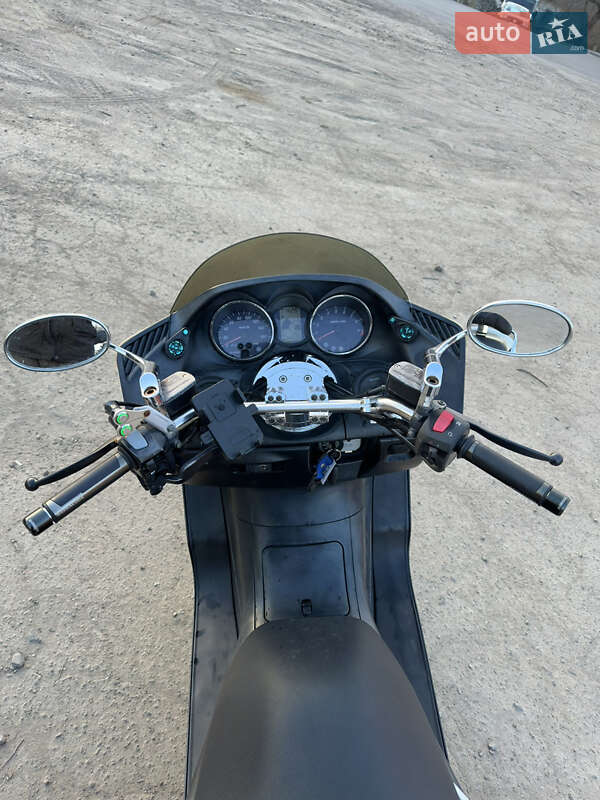 Макси-скутер Yamaha Majesty 250 2004 в Дубно