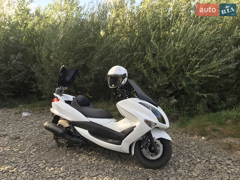 Макси-скутер Yamaha Majesty 250 2011 в Ужгороде фото 22 Макси-скутер Yamaha Majesty 250 2011 в Ужгороде