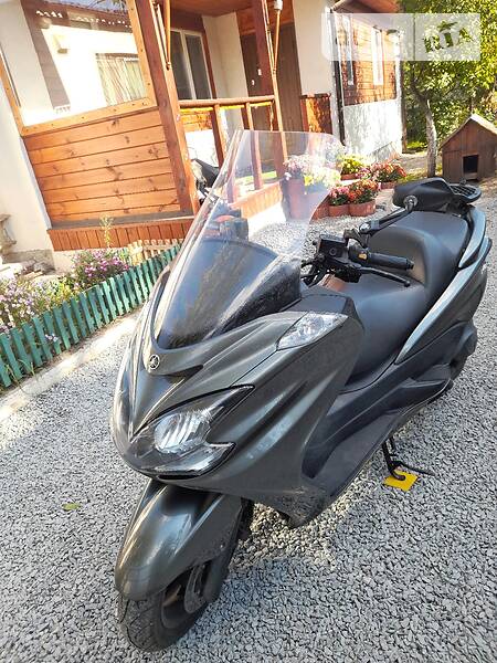 Yamaha Majesty 400