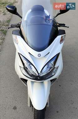 Макси-скутер Yamaha Majesty 400 2012 в 