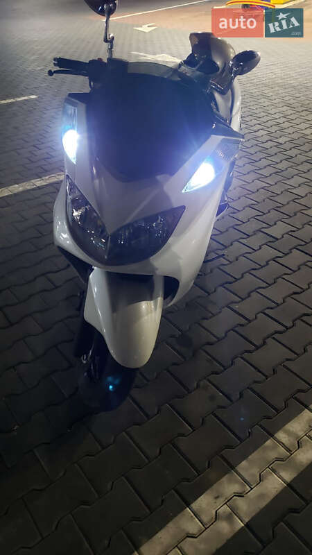 Максі-скутер Yamaha Majesty 400 2011 в Білгороді-Дністровському