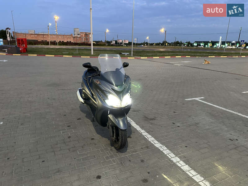 Макси-скутер Yamaha Majesty 400 2010 в Ивано-Франковске фото 23 Макси-скутер Yamaha Majesty 400 2010 в Ивано-Франковске