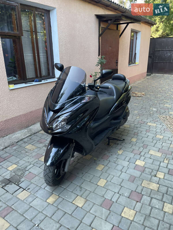 Максі-скутер Yamaha Majesty 400 2016 в Одесі фото 3 Максі-скутер Yamaha Majesty 400 2016 в Одесі