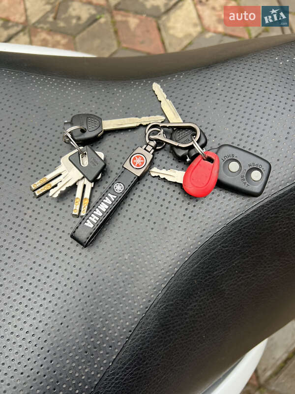 Максі-скутер Yamaha Majesty 400 2012 в Бучачі