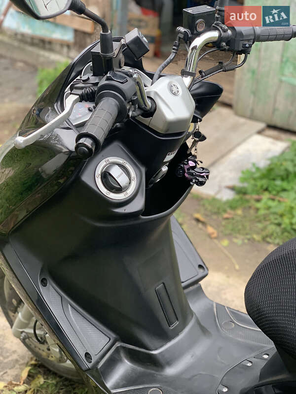 Максі-скутер Yamaha Majesty 2016 в Теофіполі фото 7 Максі-скутер Yamaha Majesty 2016 в Теофіполі