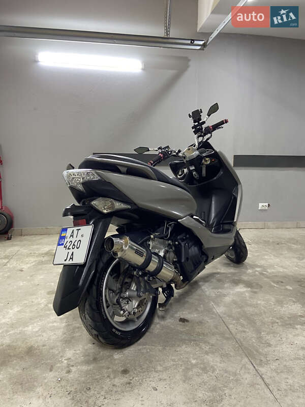 Макси-скутер Yamaha Majesty 2013 в Ивано-Франковске фото 5 Макси-скутер Yamaha Majesty 2013 в Ивано-Франковске