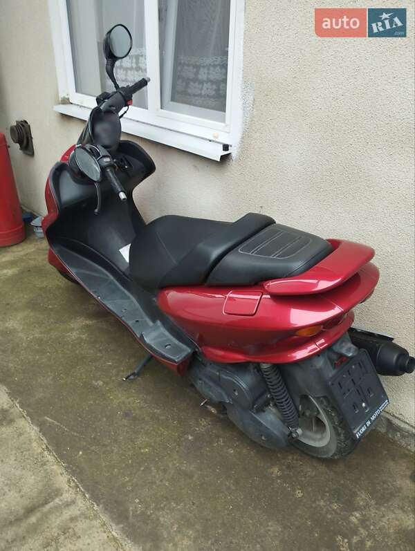 Мопеды Yamaha Majesty 2006 в Черновцах