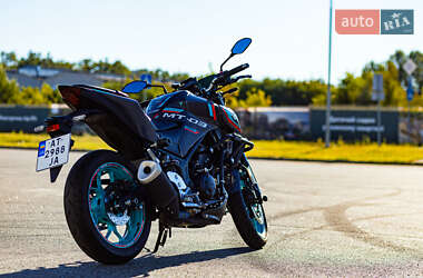 Мотоцикл Без обтекателей (Naked bike) Yamaha MT-03 2023 в 