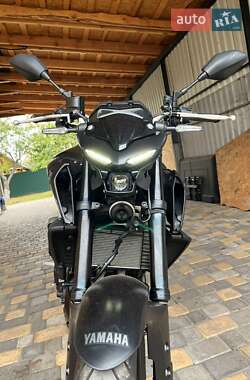 Мотоцикл Без обтекателей (Naked bike) Yamaha MT-03 2022 в  фото 11 Мотоцикл Без обтекателей (Naked bike) Yamaha MT-03 2022 в