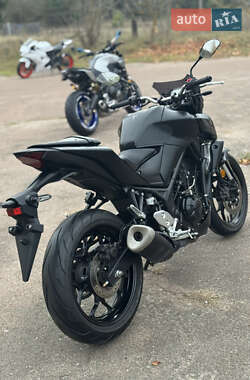 Мотоцикл Без обтікачів (Naked bike) Yamaha MT-03 2023 в  фото 4 Мотоцикл Без обтікачів (Naked bike) Yamaha MT-03 2023 в