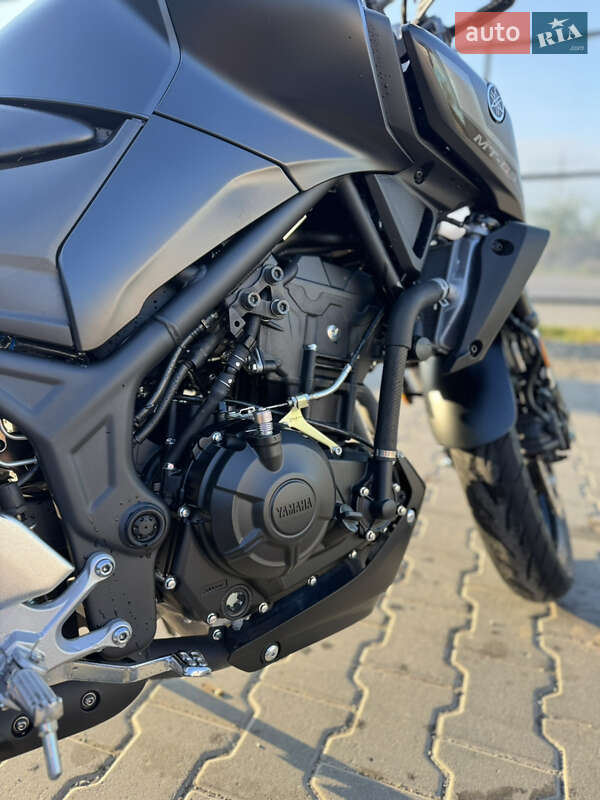 Мотоцикл Без обтекателей (Naked bike) Yamaha MT-03 2023 в Тернополе фото 8 Мотоцикл Без обтекателей (Naked bike) Yamaha MT-03 2023 в Тернополе