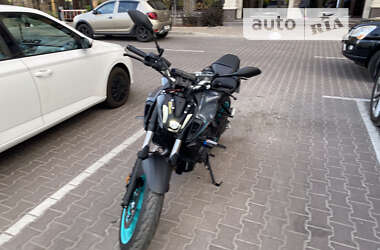 Мотоцикл Без обтекателей (Naked bike) Yamaha MT-07 2022 в 