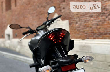 Мотоцикл Без обтекателей (Naked bike) Yamaha MT-07 2014 в 