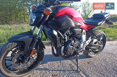 Мотоцикл Супермото (Motard) Yamaha MT-07 2014 в 