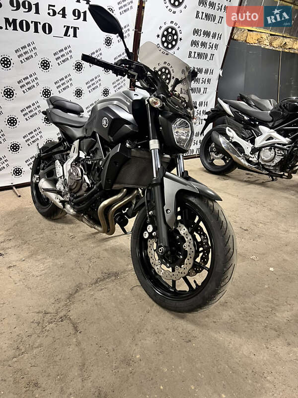 Yamaha MT-07 2016