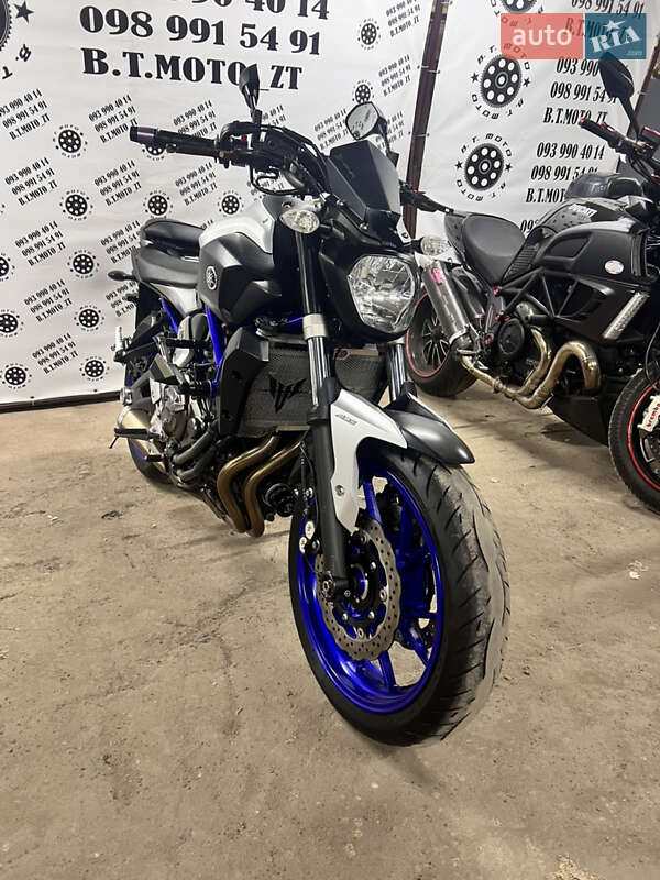 Yamaha MT-07 2015