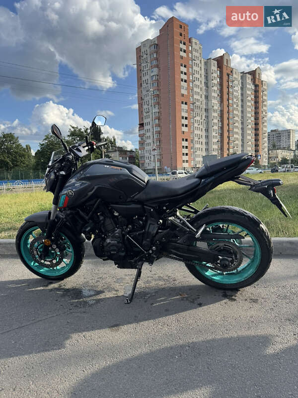 Мотоцикл Без обтекателей (Naked bike) Yamaha MT-07 2023 в Киеве
