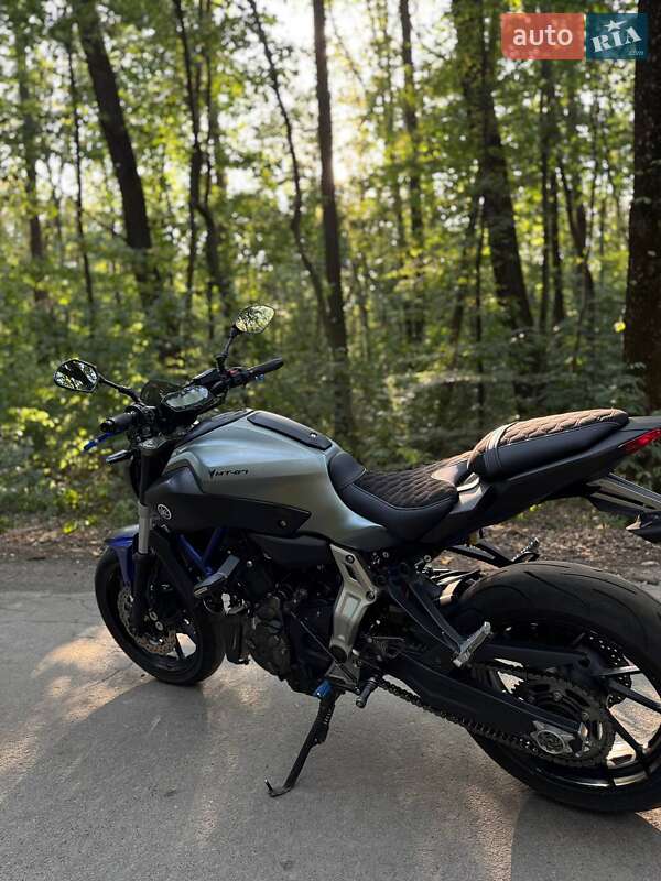 Мотоцикл Без обтекателей (Naked bike) Yamaha MT-07 2016 в Тальном