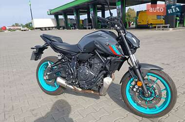 Мотоцикл Без обтекателей (Naked bike) Yamaha MT-07 2023 в 