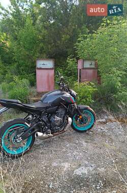 Мотоцикл Без обтекателей (Naked bike) Yamaha MT-07 2023 в 