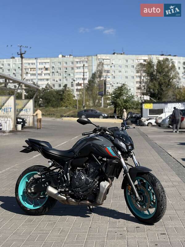 Yamaha MT-07 2022