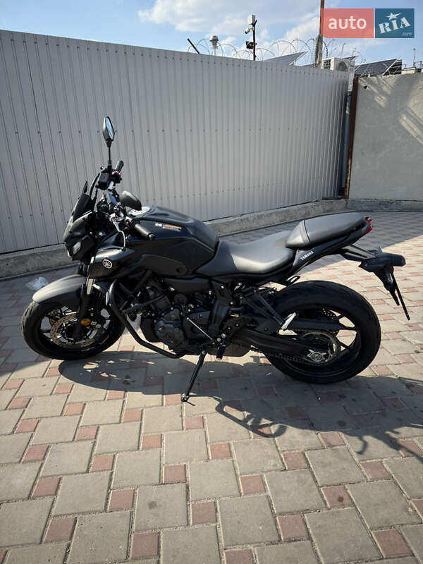 Мотоцикл Без обтекателей (Naked bike) Yamaha MT-07 2022 в Запорожье фото 11 Мотоцикл Без обтекателей (Naked bike) Yamaha MT-07 2022 в Запорожье