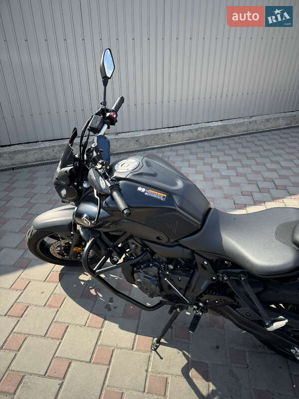 Мотоцикл Без обтекателей (Naked bike) Yamaha MT-07 2022 в Запорожье фото 13 Мотоцикл Без обтекателей (Naked bike) Yamaha MT-07 2022 в Запорожье