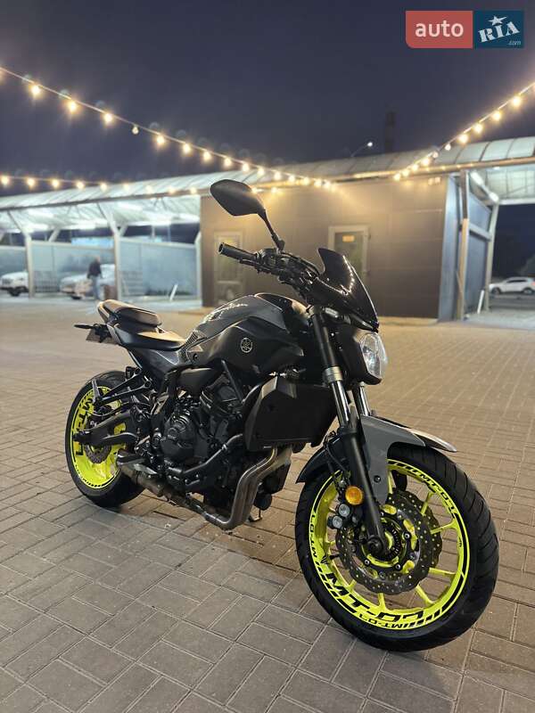 Спортбайк Yamaha MT-07 2017 в Днепре фото 14 Спортбайк Yamaha MT-07 2017 в Днепре