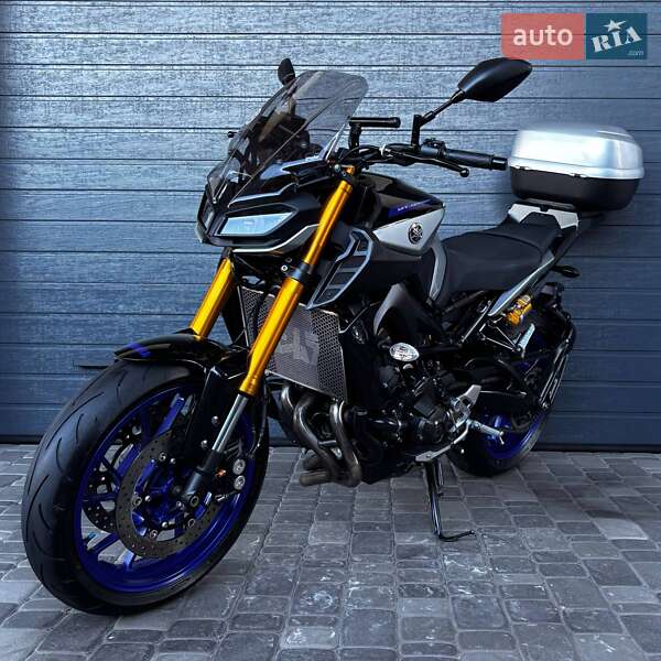 Мотоцикл Без обтекателей (Naked bike) Yamaha MT-09 SP 2018 в Белой Церкви фото 3 Мотоцикл Без обтекателей (Naked bike) Yamaha MT-09 SP 2018 в Белой Церкви