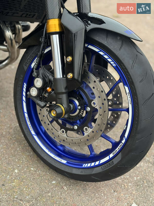 Мотоцикл Без обтекателей (Naked bike) Yamaha MT-09 SP 2018 в Сновске фото 12 Мотоцикл Без обтекателей (Naked bike) Yamaha MT-09 SP 2018 в Сновске