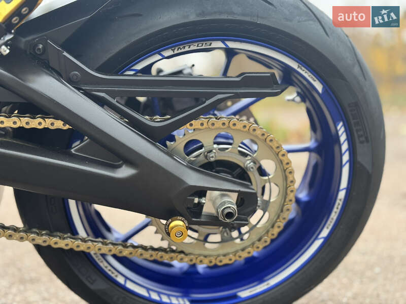 Мотоцикл Без обтекателей (Naked bike) Yamaha MT-09 SP 2018 в Сновске фото 17 Мотоцикл Без обтекателей (Naked bike) Yamaha MT-09 SP 2018 в Сновске