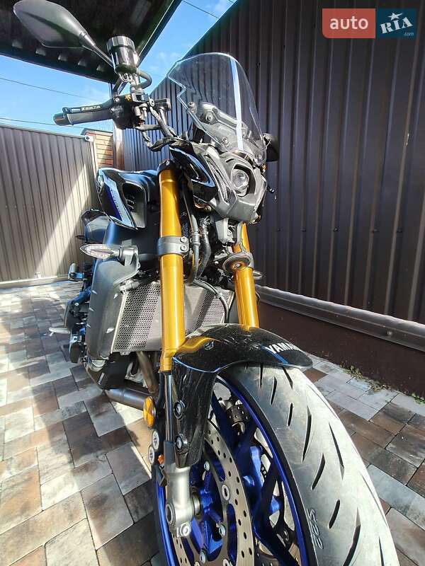 Мотоцикл Без обтекателей (Naked bike) Yamaha MT-09 SP 2023 в Белогородке фото 4 Мотоцикл Без обтекателей (Naked bike) Yamaha MT-09 SP 2023 в Белогородке